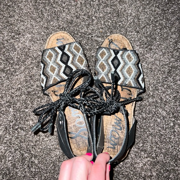 Beaded platform! - Picture 5 of 8